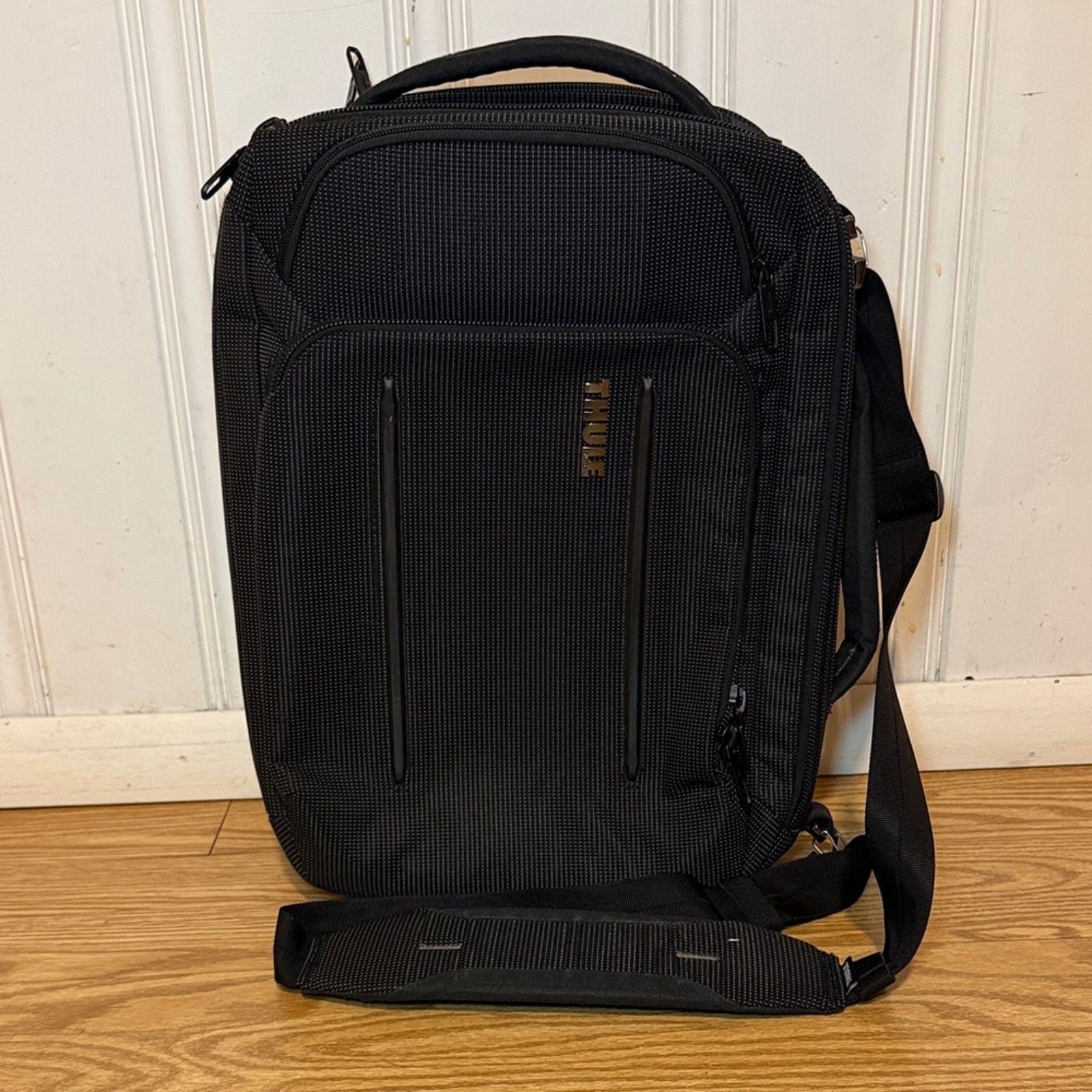 Thule Crossover 2 30l Black Men's Crossbody Back Convertible Backpack